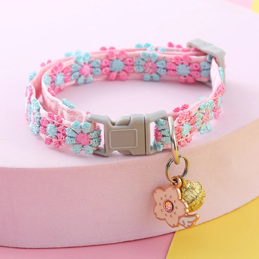 The Bell Collar That's Easy to Find Them In