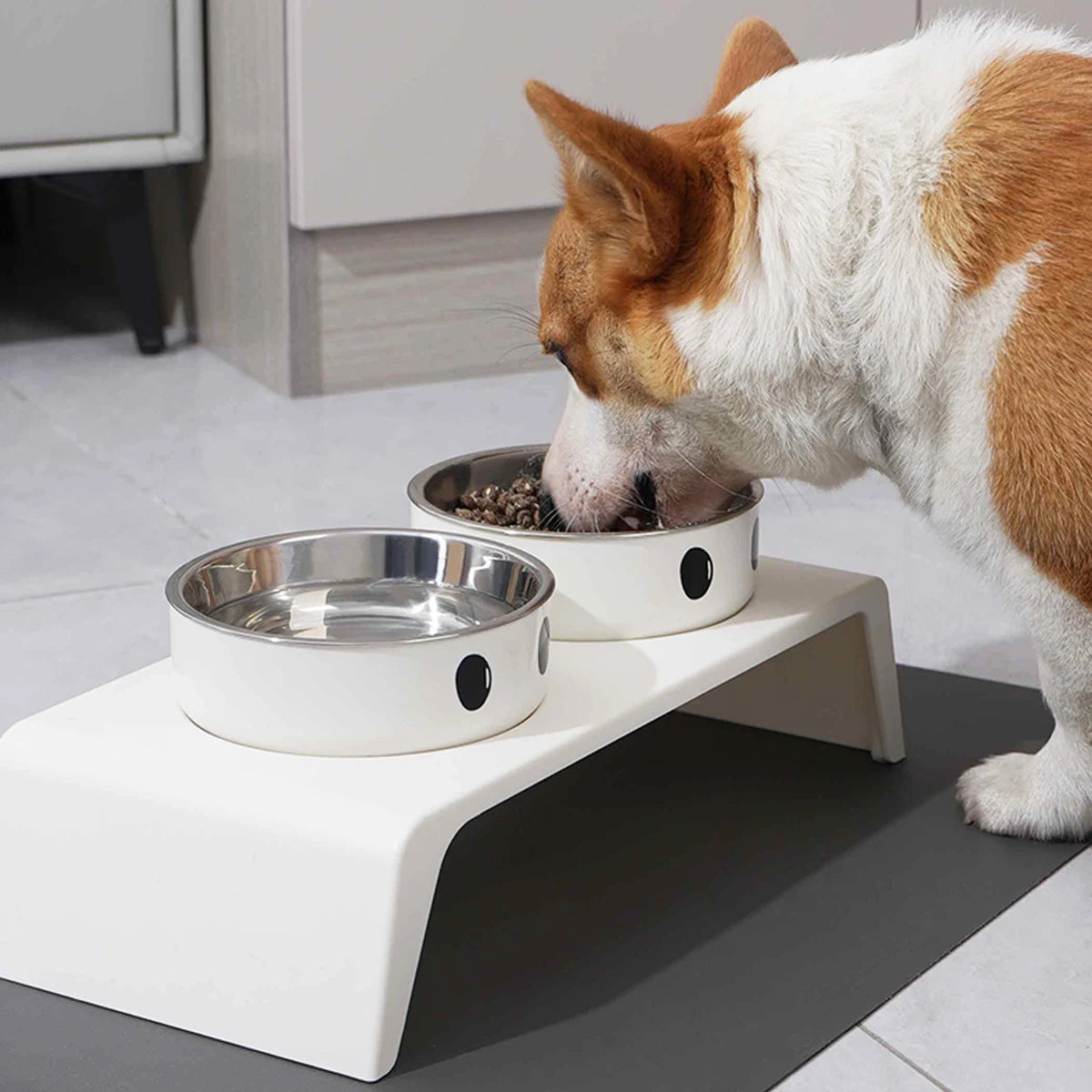 Mealtime at the Right Height